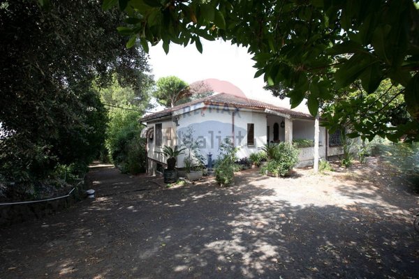 casa indipendente in vendita ad Ariccia