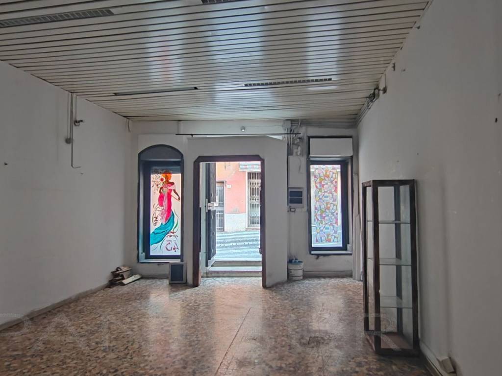 negozio in vendita ad Ariccia
