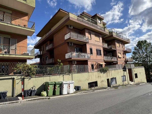 appartamento in vendita ad Ariccia