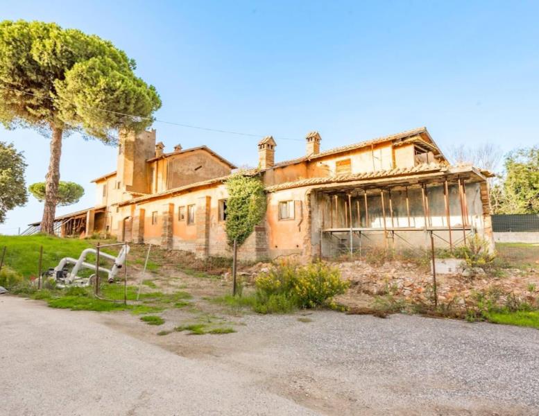 casa indipendente in vendita ad Ariccia