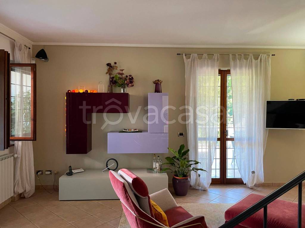 casa indipendente in vendita ad Ariccia