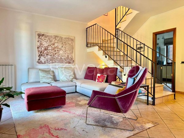 casa indipendente in vendita ad Ariccia