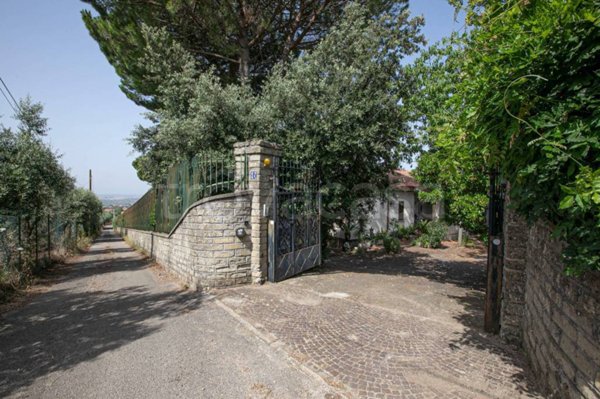 casa indipendente in vendita ad Ariccia