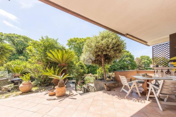 casa indipendente in vendita ad Ariccia