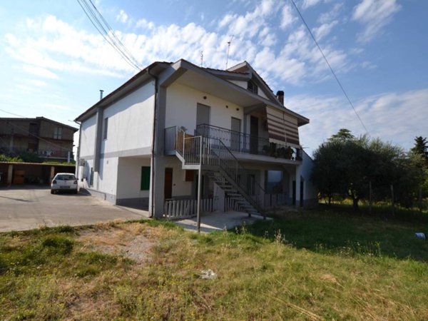 appartamento in vendita ad Ariccia in zona Fontana di Papa