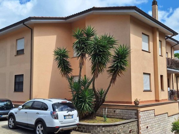 appartamento in vendita ad Ariccia