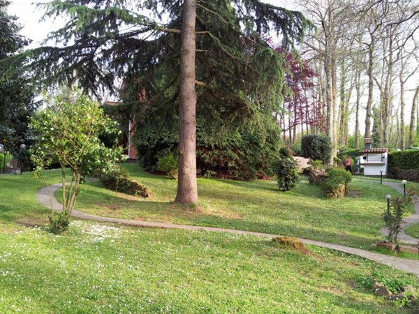 casa indipendente in vendita ad Ariccia