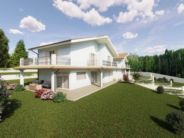 casa indipendente in vendita ad Ariccia