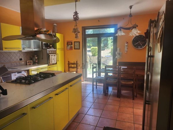 casa indipendente in vendita ad Ariccia