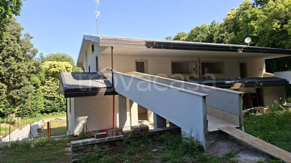 casa indipendente in vendita ad Ariccia