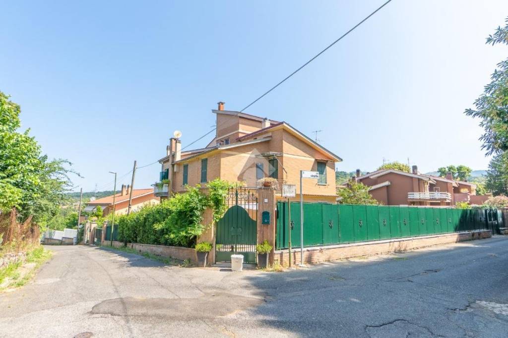 appartamento in vendita ad Ariccia