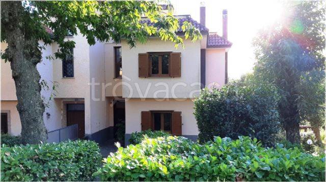 casa indipendente in vendita ad Ariccia