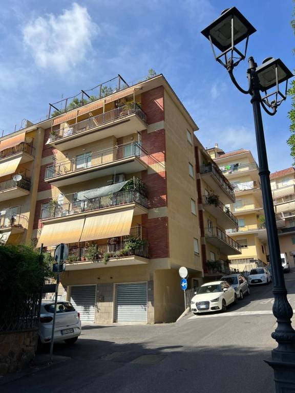 appartamento in vendita ad Ariccia