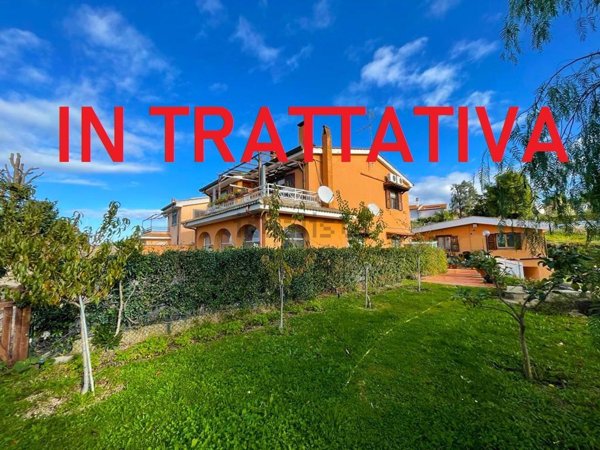 casa indipendente in vendita ad Ariccia