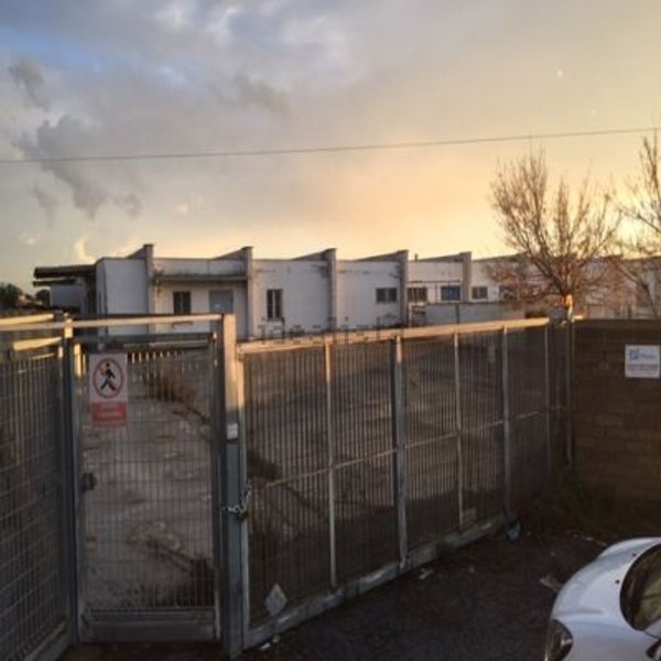 locale di sgombero in vendita ad Ariccia