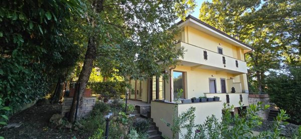 casa indipendente in vendita ad Ariccia