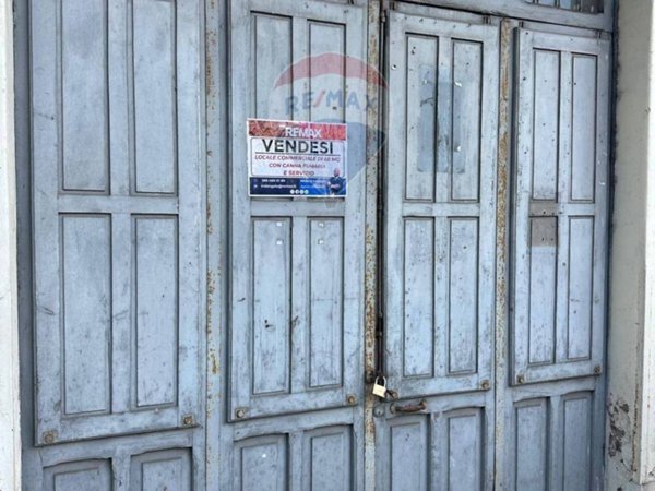 negozio in vendita ad Ariccia