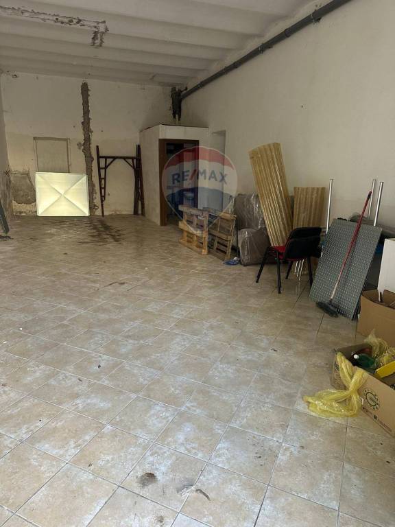 negozio in vendita ad Ariccia