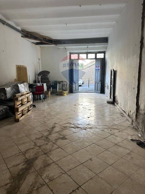 negozio in vendita ad Ariccia