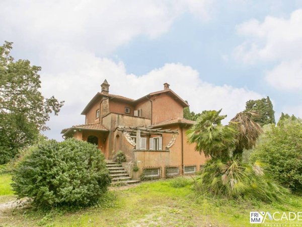 villa in vendita ad Ariccia