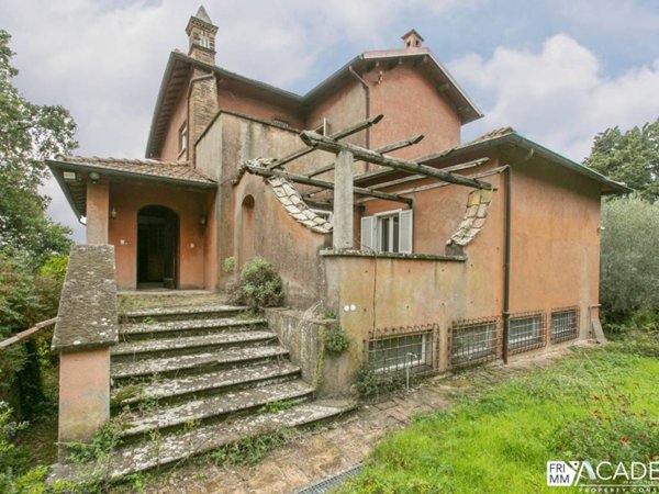 casa indipendente in vendita ad Ariccia