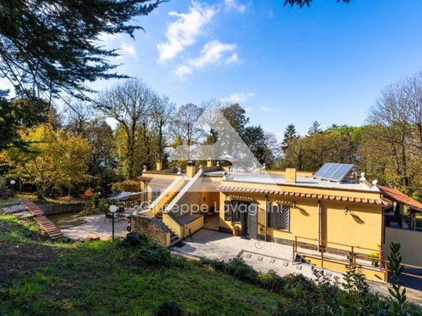 casa indipendente in vendita ad Ariccia