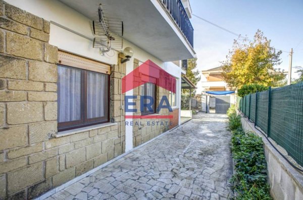 casa indipendente in vendita ad Ariccia