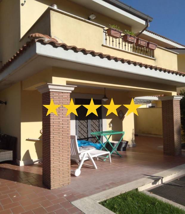 casa indipendente in vendita ad Ariccia