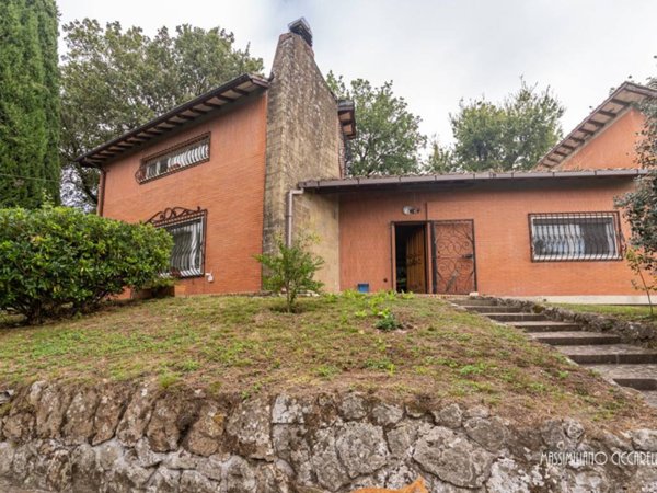 casa indipendente in vendita ad Ariccia