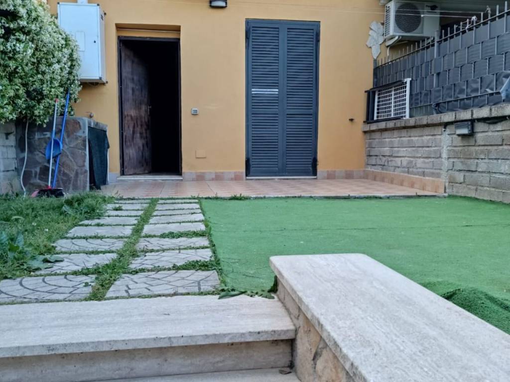 casa indipendente in vendita ad Ariccia