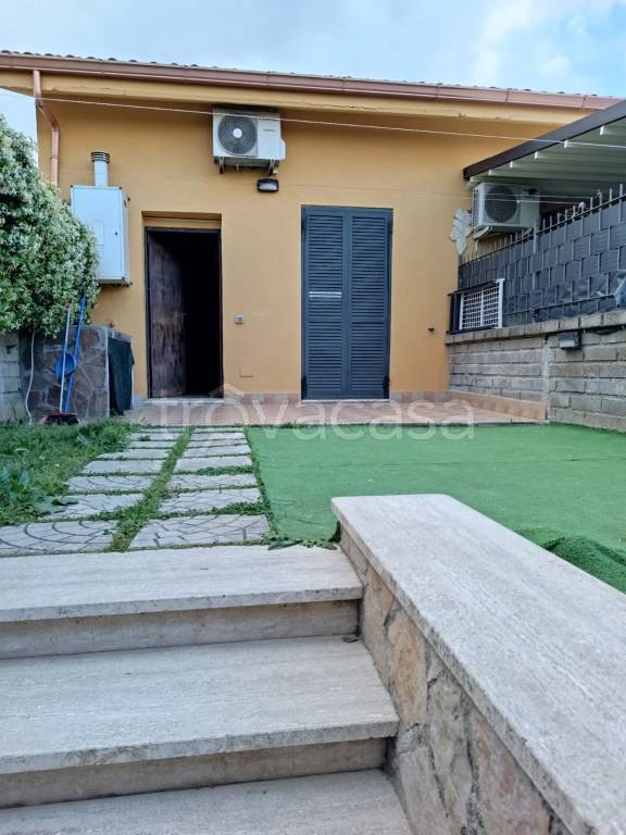 casa indipendente in vendita ad Ariccia