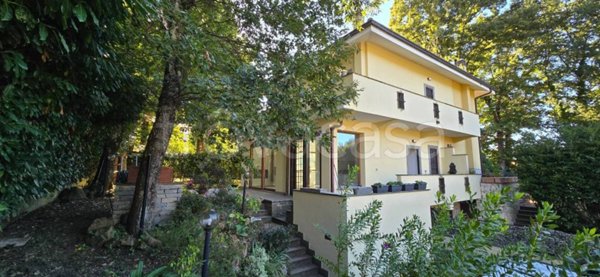 casa indipendente in vendita ad Ariccia
