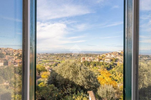 casa indipendente in vendita ad Ariccia