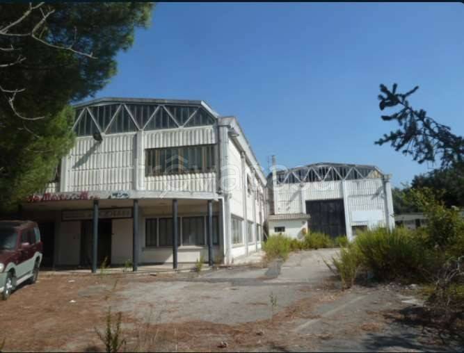 capannone in vendita ad Ariccia