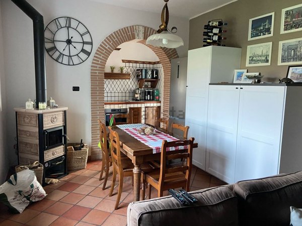 casa indipendente in vendita ad Ariccia