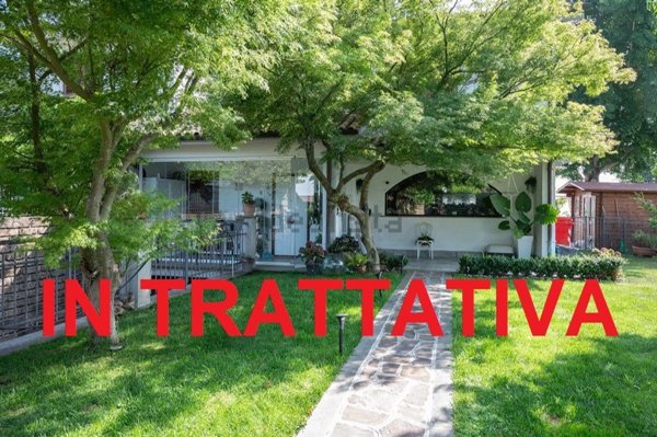 casa indipendente in vendita ad Ariccia