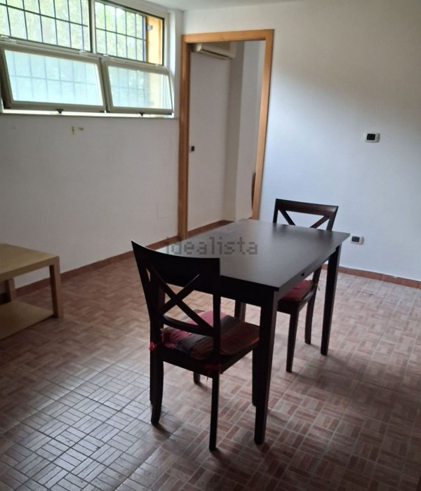 locale di sgombero in vendita ad Ariccia