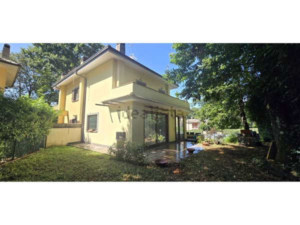 casa indipendente in vendita ad Ariccia