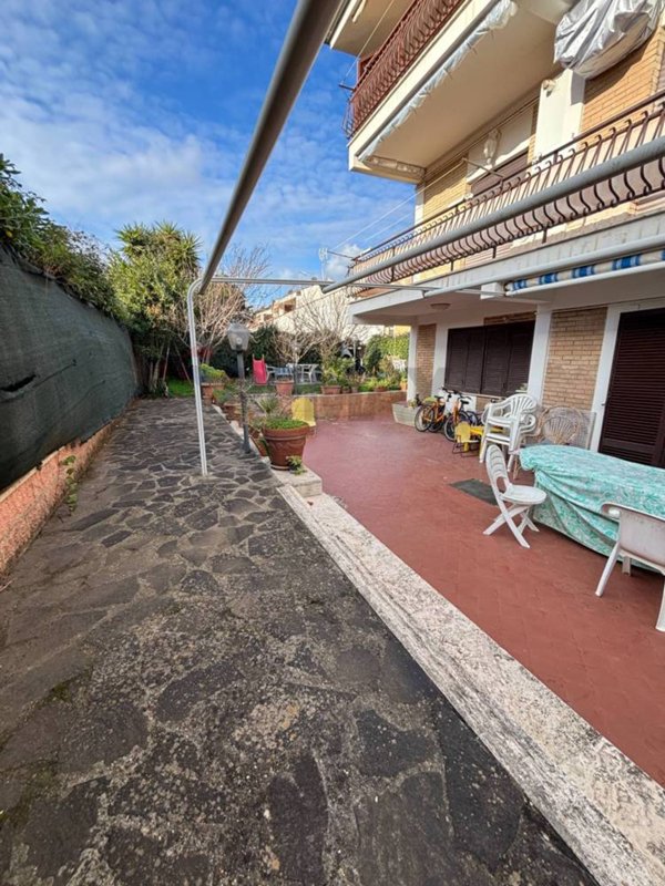 appartamento in vendita ad Ariccia