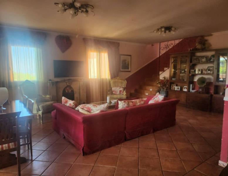 casa indipendente in vendita ad Ariccia