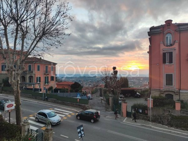 casa indipendente in vendita ad Ariccia