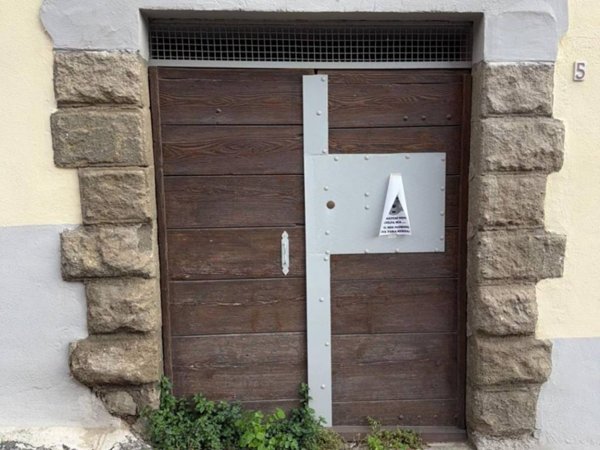 locale commerciale in vendita ad Ariccia