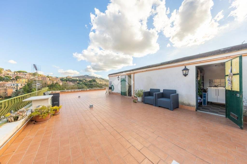 appartamento in vendita ad Ariccia