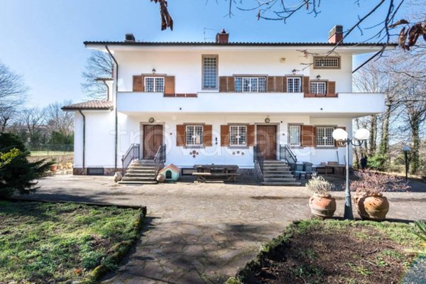 casa indipendente in vendita ad Ariccia