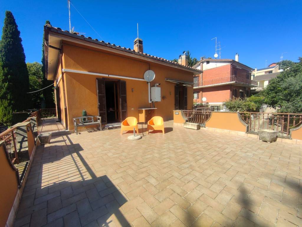 appartamento in vendita ad Ariccia