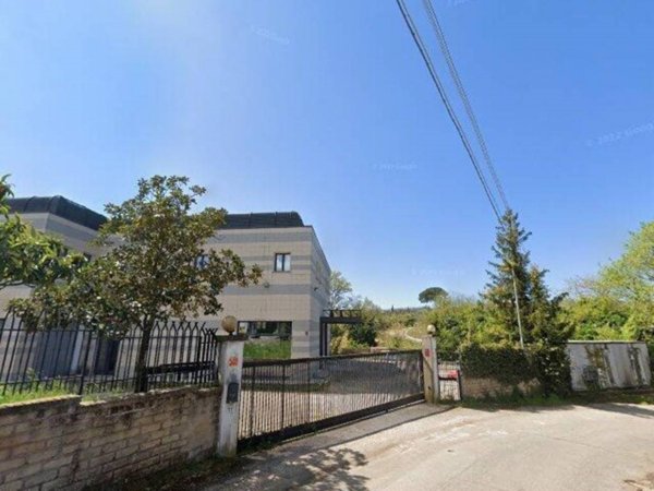 capannone in vendita ad Ariccia