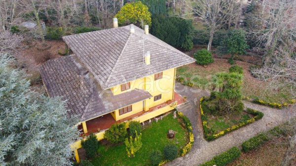 casa indipendente in vendita ad Ariccia