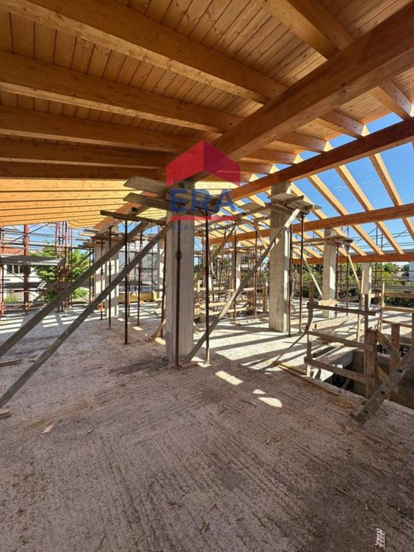 casa indipendente in vendita ad Ariccia