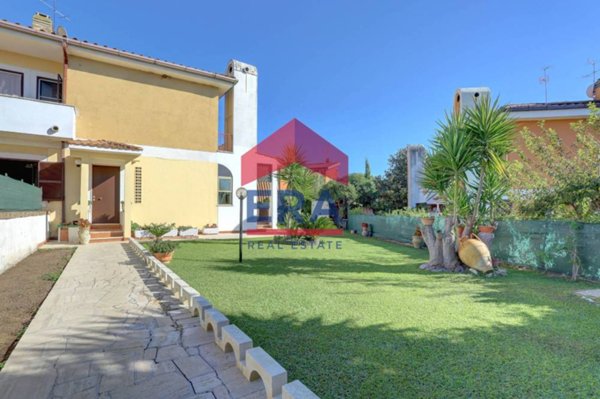 casa indipendente in vendita ad Ariccia