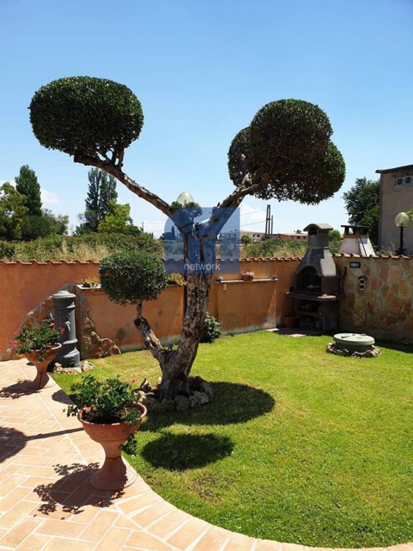 casa indipendente in vendita ad Ariccia